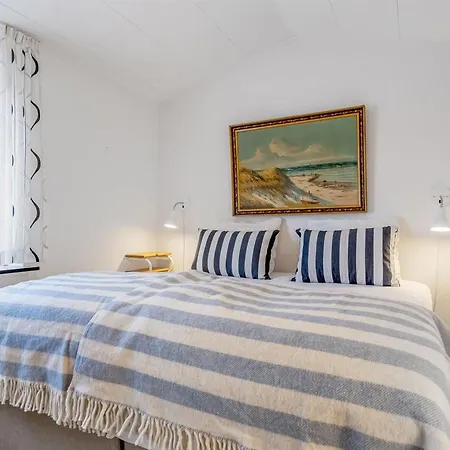 Sune - 800m From The Sea By Interhome *