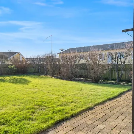 Сasa de vacaciones Sune - 800m From The Sea By Interhome